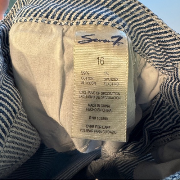 Seven7 Blue Striped Shorts - Picture 4 of 4